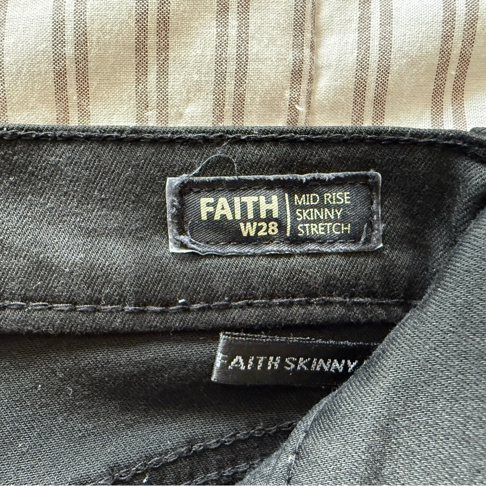 Buffalo David Bitton Black Mid-Rise Skinny Jeans - Picture 10 of 11